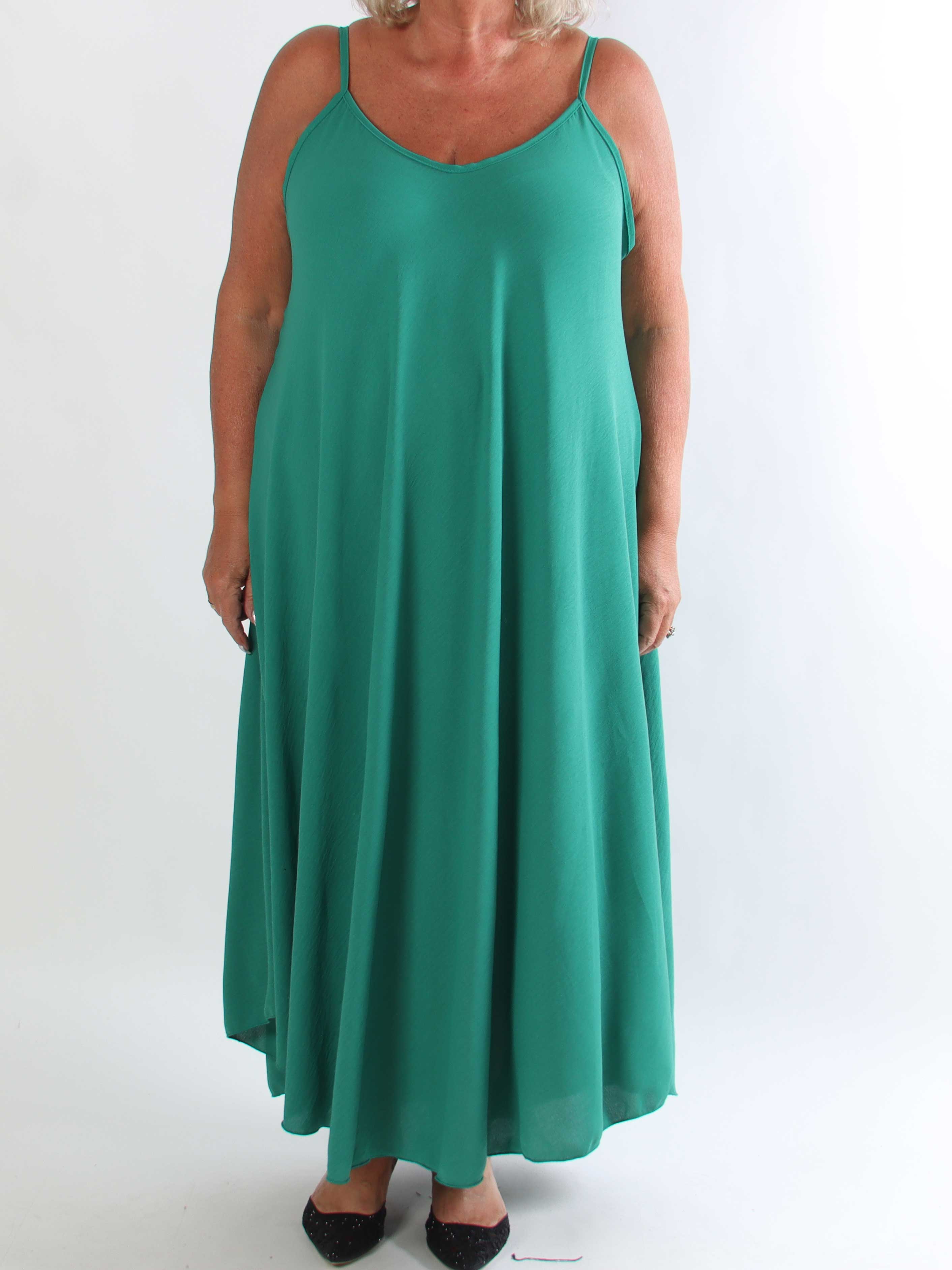Marceline Long - Lang plus size stropkjole i viskose med A-facon